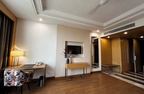 Meerut Hotel | The Conway