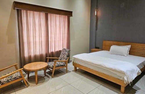 Jansath Hotel | Devrana