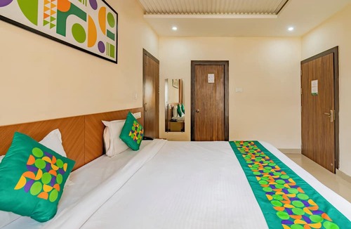 Varanasi Hotel | Treebo Raj Palace