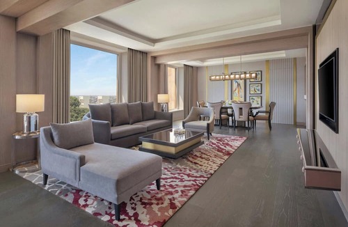 Saket Hotel | Sheraton New Delhi Hotel
