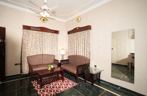 Kalwad Kalan and Khurd Hotel | Azizaa Resort and Spa, Jaipur