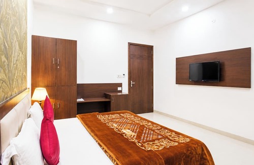 Amritsar Hotel | Hotel The Popular