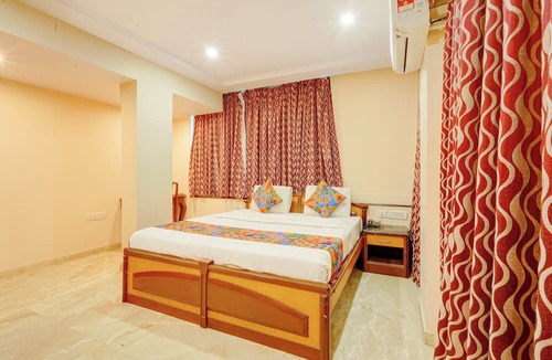 Bangalore City Center Hotel | FabHotel Indian Comforts - Mavalli