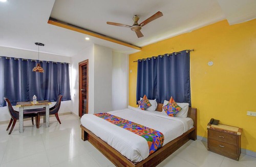 Hyderabad Hotel | Fabhotel Regal I