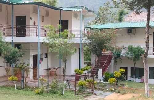 Shivanandi Hotel | Sheetal Resort and Restaurant