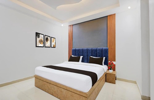 Kanpur House | Classic Townhouse Geeta Nagar Metro