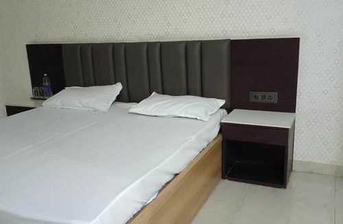 Haraiya Hotel | Hotel Kalika Stay-Inn
