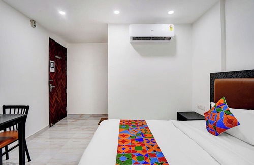 Greater Kailash Hotel | FabHotel Casa Royal - Greater Kailash