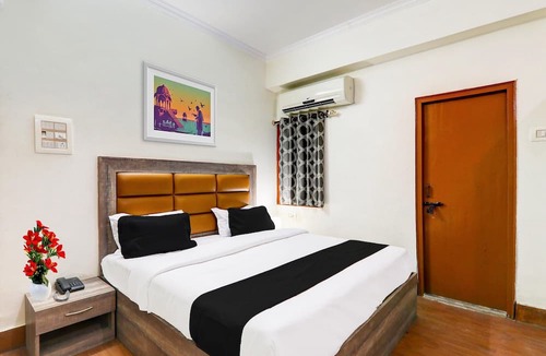 Alambagh House | Premium Collection O Alambagh BM Palace