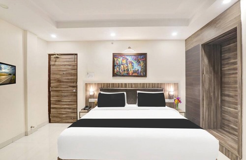Patna House | Deluxe Kunwar Aalcajars