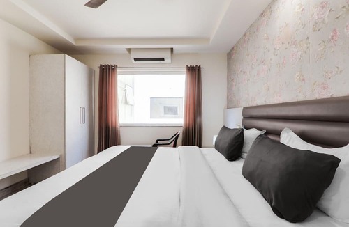 Bareilly House | Deluxe Civil Lines Near Old Bus Stand Imperial