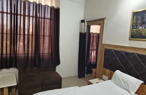 Bareilly Hotel | Rajani Bareilly Sindhu Nagar