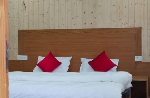 Gobind Dham Hotel | Shrikanth near TV tower
