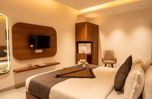 Shivpuri Hotel | Hotel Madhuram Shivpuri
