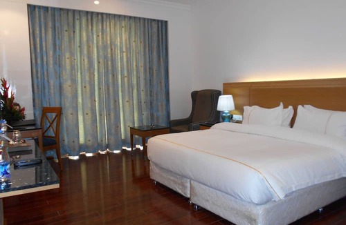 Jayanagar Hotel | La Marvella, Bengaluru