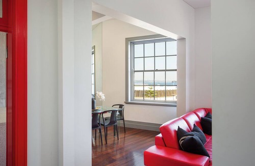 Manly Apartment | Fabulous NY Loft Style Apartment Opposite Manly Wharf
