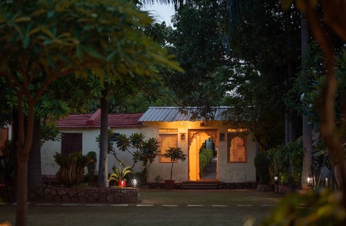 Sawai Madhopur RV Rental | Ranthambore Tiger Resort by Park Tree