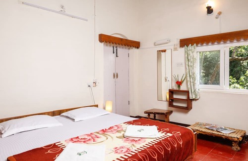 Coonoor Cottage | DEVASHOLA HOMESTAY