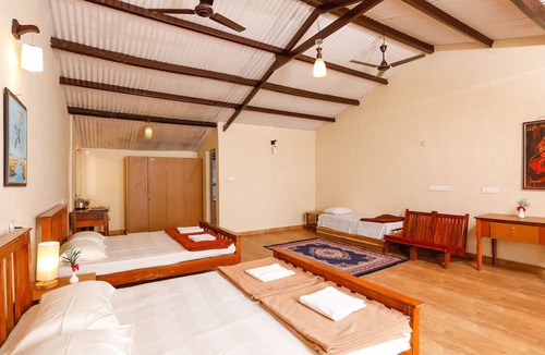 Coonoor Cottage | DEVASHOLA HOMESTAY