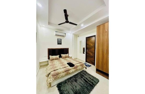 Delhi Cantonment Apartment | The Puzzle by Prahar Homes 3