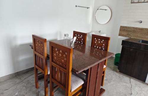 East Nada Apartment | Manjadi stay