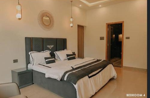 Saipem Villa | Luxury 6BHK Villa with Private Pool Near Candolim