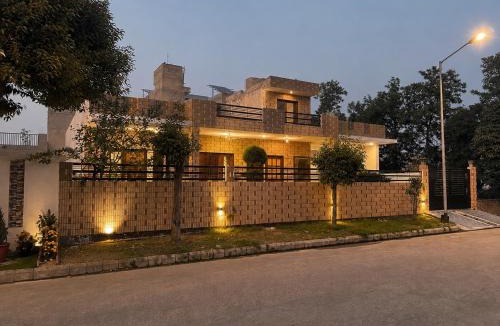 Amritsar Villa | The Lawn House 3BHK Villa with EV point 3kw
