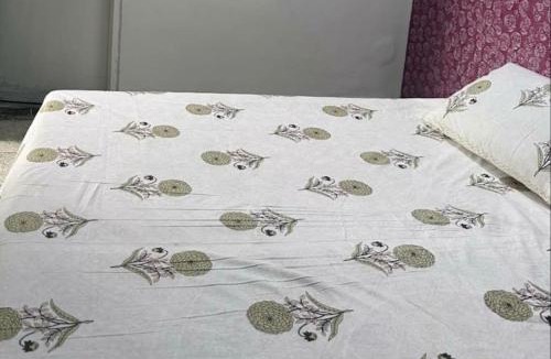 Kedarnath Apartment | Paras Guest House