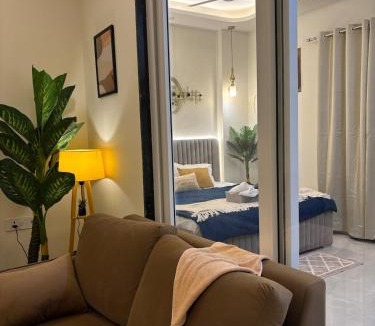 Ghata Apartment | 1BHK - Golf Course RD-Metro