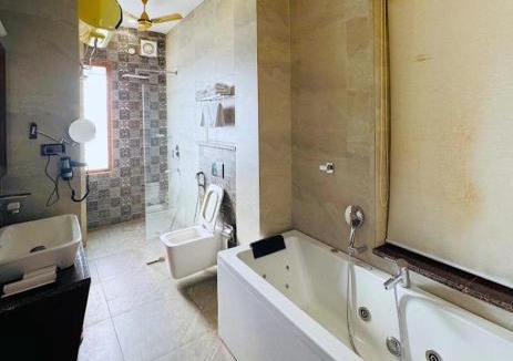 Rohtak Hotel | Hotel Ebowla Residency