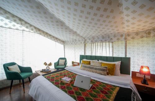 Shilon Bagh Bed & Breakfast | Skylight Retreat - Chail