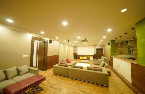 Bullawala Villa | The Sundowner Bungalow With Pool Jacuzzi In Dehradun