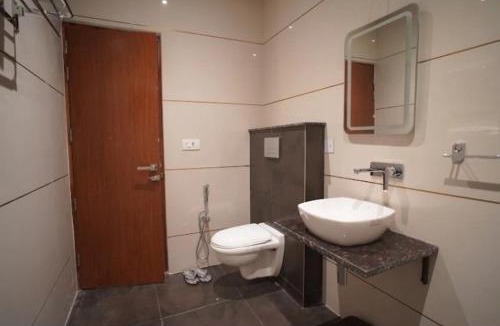 Rohtak Hotel | Hotel Westfield Plaza