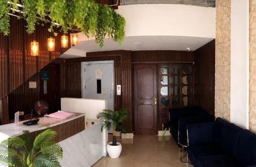 Masab Tank Hotel | IndiGo Line Hotel - Banjara Hills X Beside Paradise Biryani