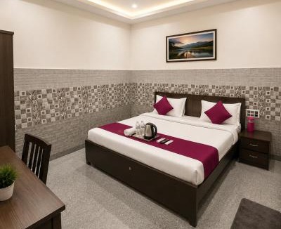 Ayodhya Hotel | Shree Ram Mandir 500m Walk - Atharav Palace