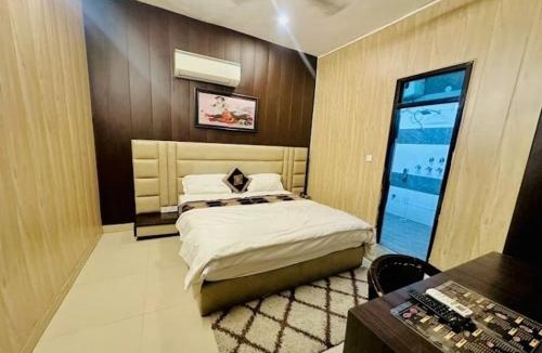 Karnal Hotel | Hotel City Nest