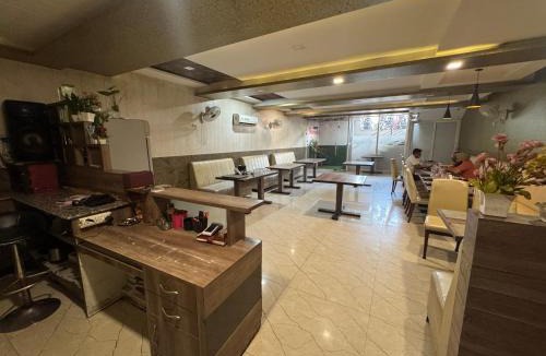 Rudrapur Hotel | Hotel Corbett Inn