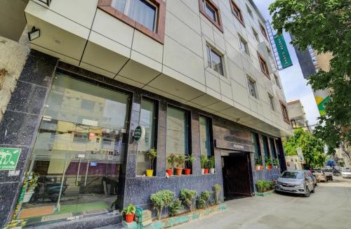 Janakpuri Hotel | Hotel Nisha Residency