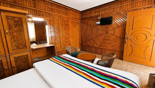 Nainital Hotel | Nainital Hill View Boho