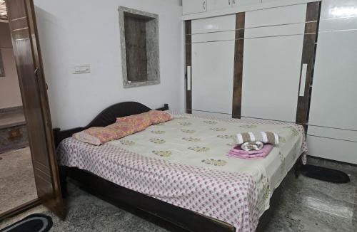 Hoskote House | Peaceful Farmhouse Retreat Near the City