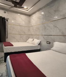 Mantralayam Hotel | Prakruthi Residency