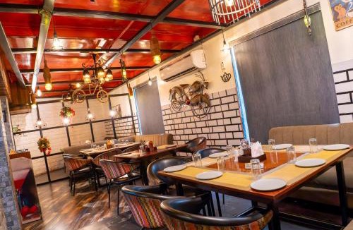 Varanasi Hotel | Hotel Runway Inn