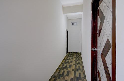 Ibrahimpatan Hotel | Collection O Mangalpalli Temple Hyderabad Formerly Royal Grand