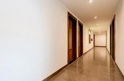 Kanpur Hotel | Super Townhouse Geeta Nagar Metro Station Formerly Hotel Opal
