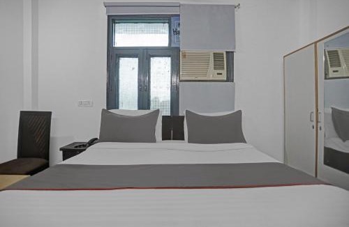 Hauz Khas Village Hotel | Hotel O The Premium Villa