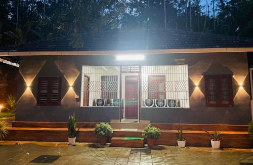 Sulthan Bathery House | CHRIS COZY FARM Cottage