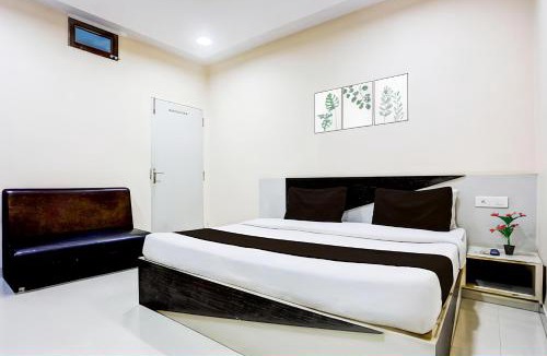 Satna Hotel | Hotel Swarat by TruStay