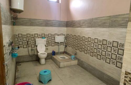 Bulandshahr Apartment | Ac fully furnished Room