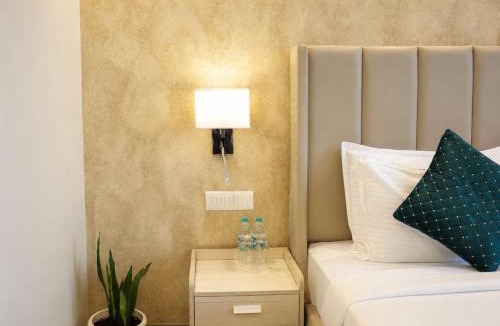 Meerut Hotel | La Flora Resort