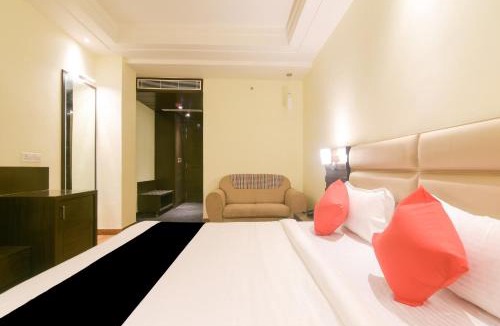 Kalyanpur Hotel | Super OYO 77736 Hotel Starlight